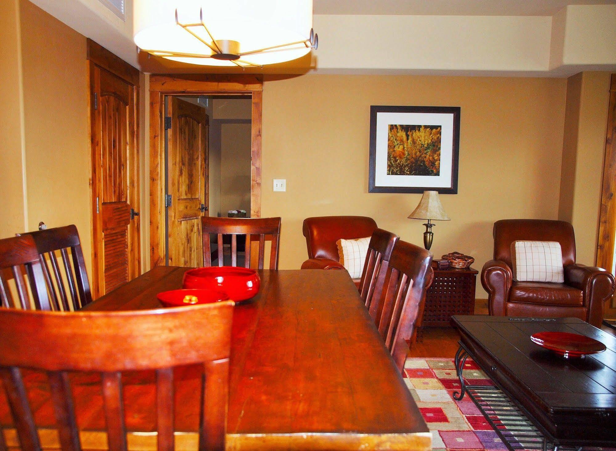 Tamarack Resort Luaran gambar