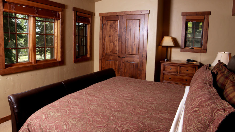 Tamarack Resort Luaran gambar